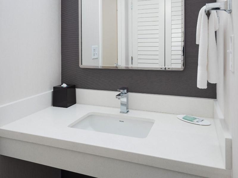 Courtyard New Haven Wallingford image