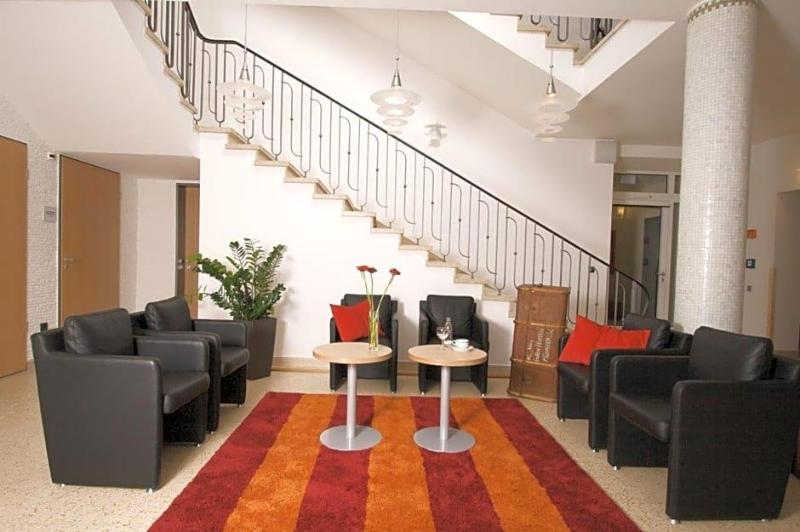 Hotel Haus vom Guten Hirten image