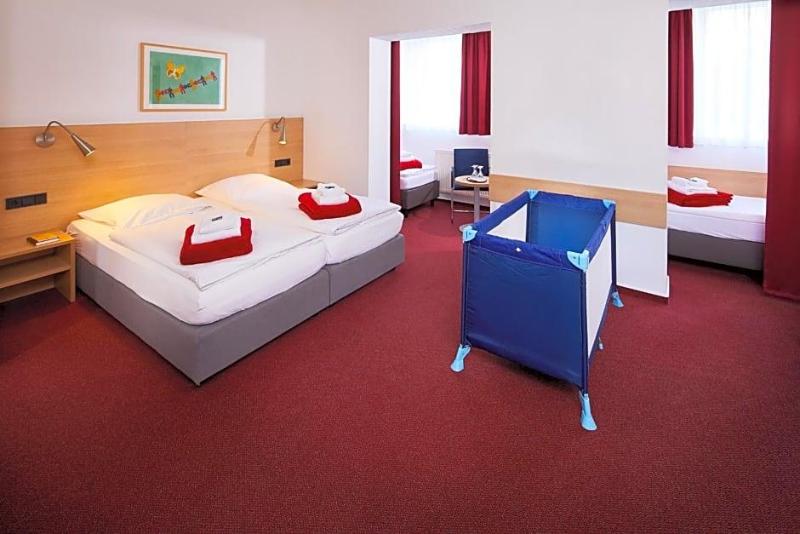 Hotel Haus vom Guten Hirten image