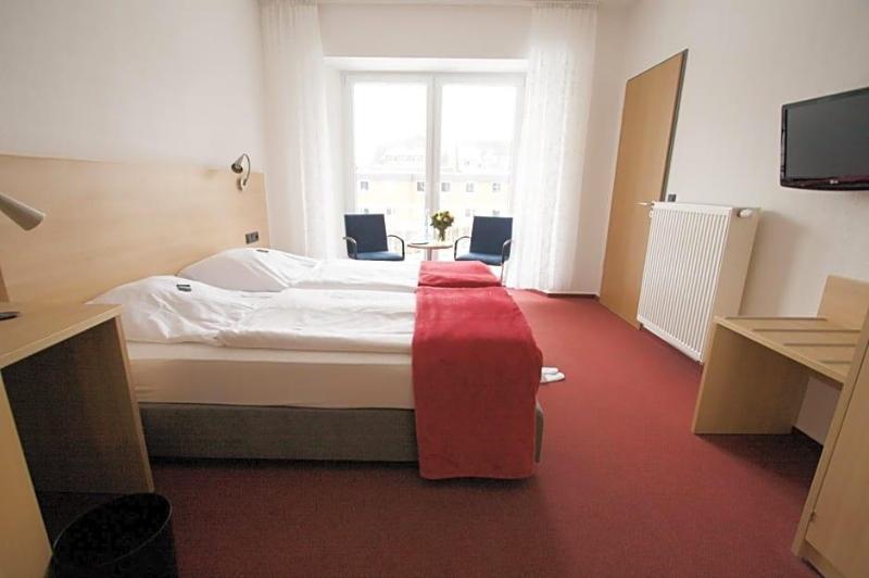Hotel Haus vom Guten Hirten image