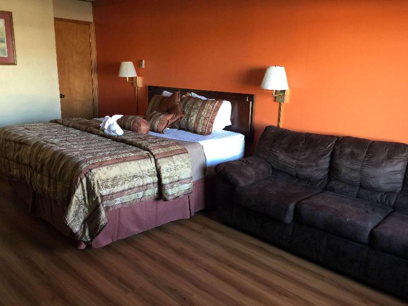 Americas Best Value Inn & Suites Macon image
