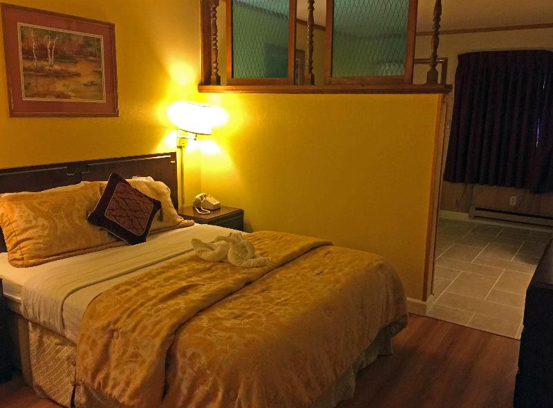 Americas Best Value Inn & Suites Macon image