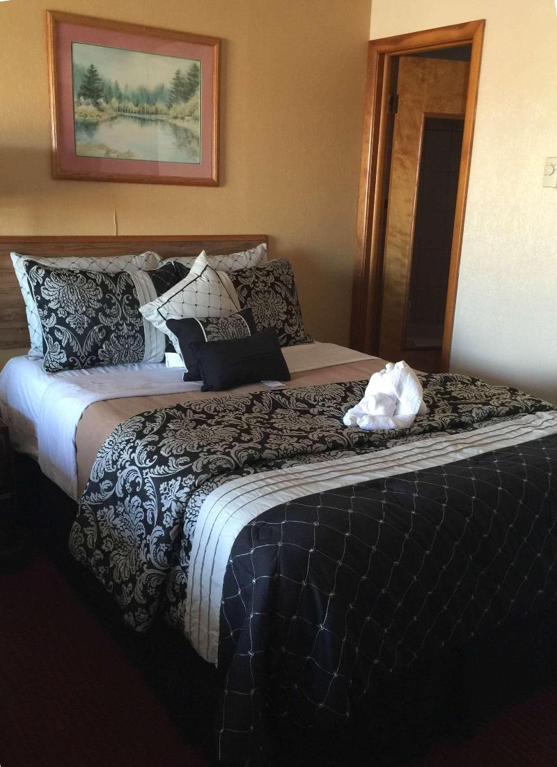 Americas Best Value Inn & Suites Macon image