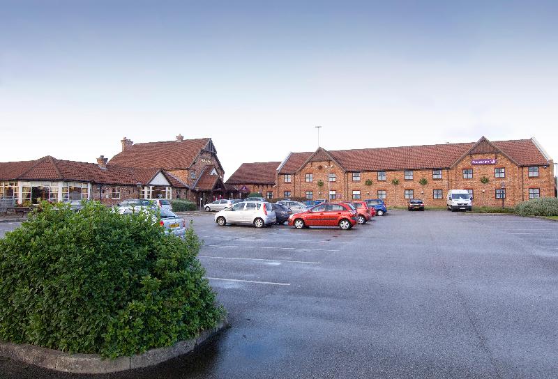 Premier Inn Manchester - Denton