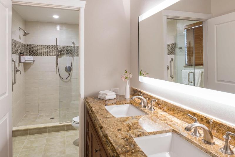 Marriott's Lakeshore Reserve image