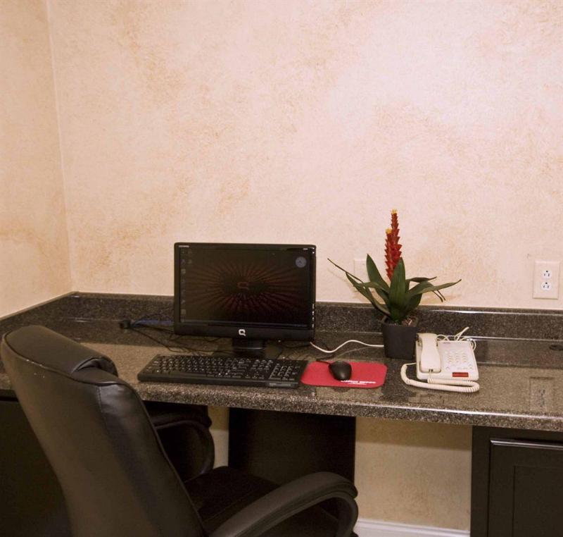Magnolia Inn and Suites Olive Branch image