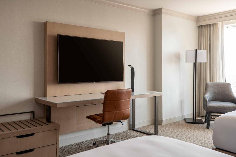 Baltimore Marriott Waterfront image