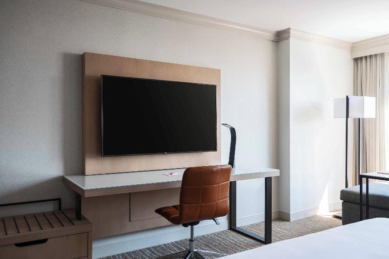 Baltimore Marriott Waterfront image