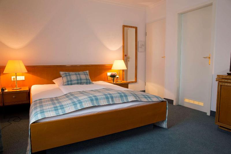 Bed room