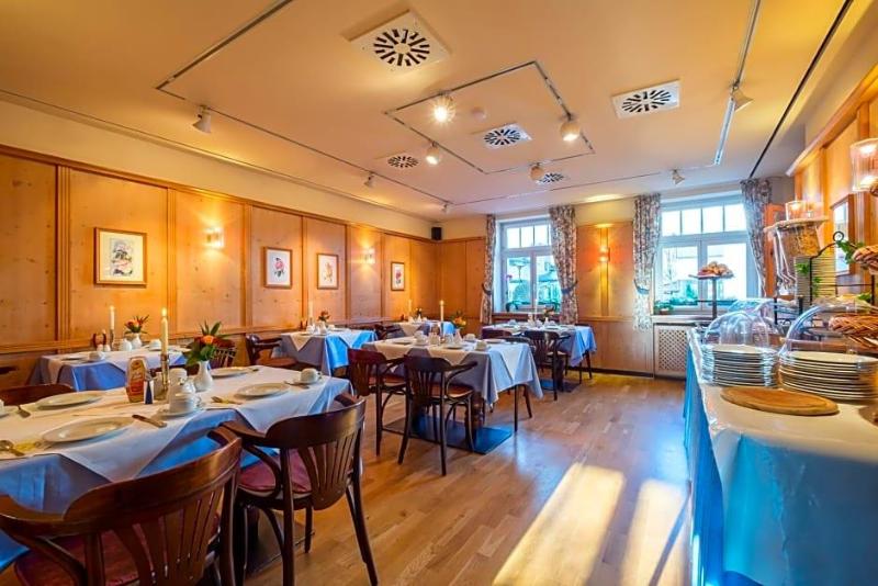 Hotel Gautinger Hof image
