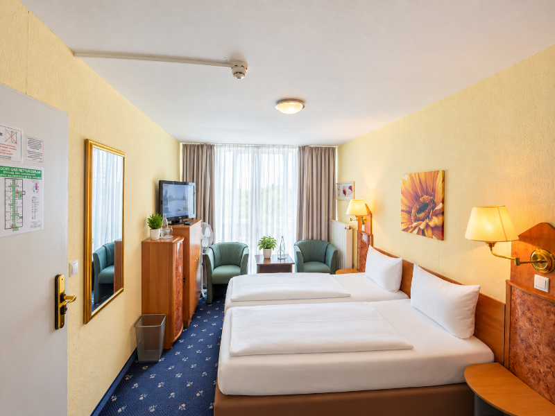 Panorama Hotel am Rosengarten image