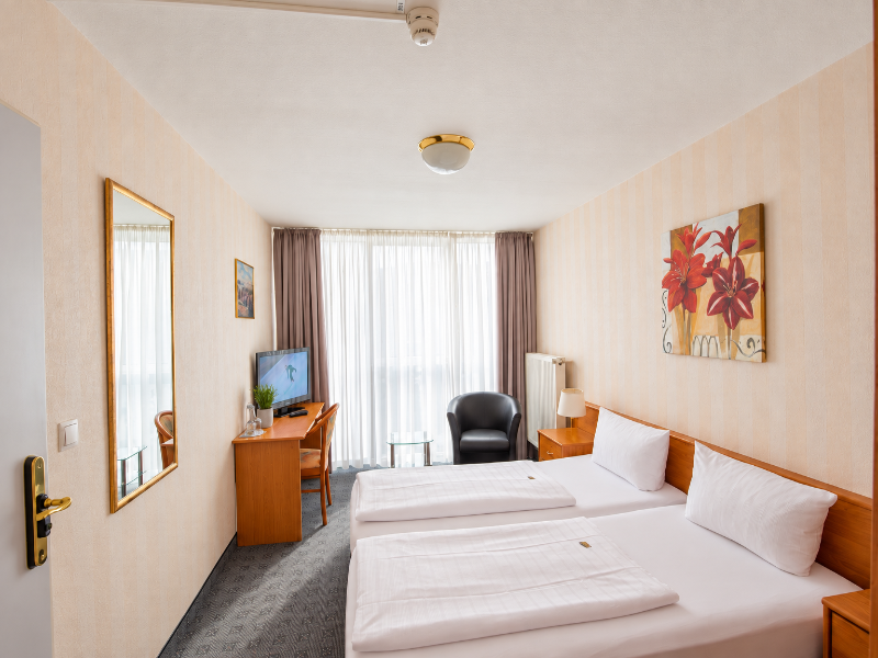 Panorama Hotel am Rosengarten image