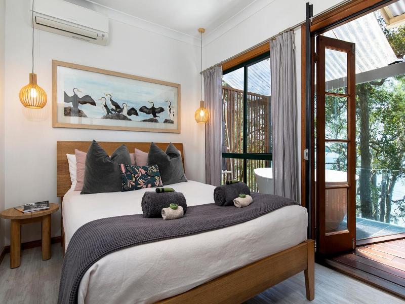 Eumarella Shores Noosa Lake Retreat image