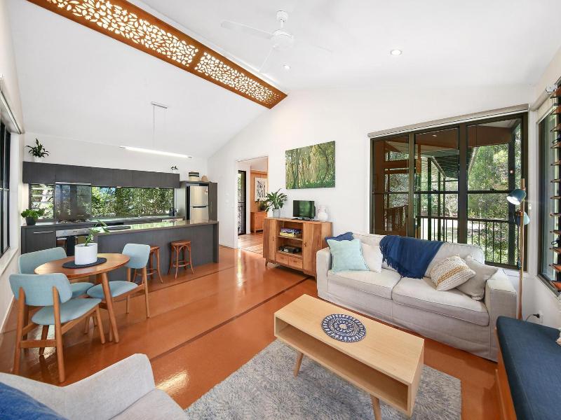 Eumarella Shores Noosa Lake Retreat image