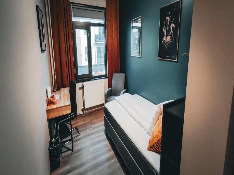 Thon Hotel Moldefjord image