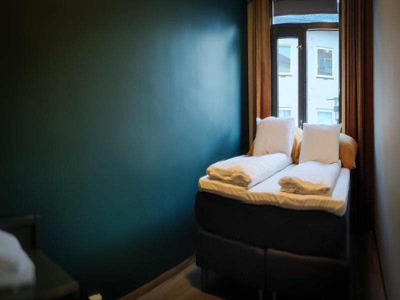 Thon Hotel Moldefjord image