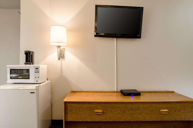 Rodeway Inn image
