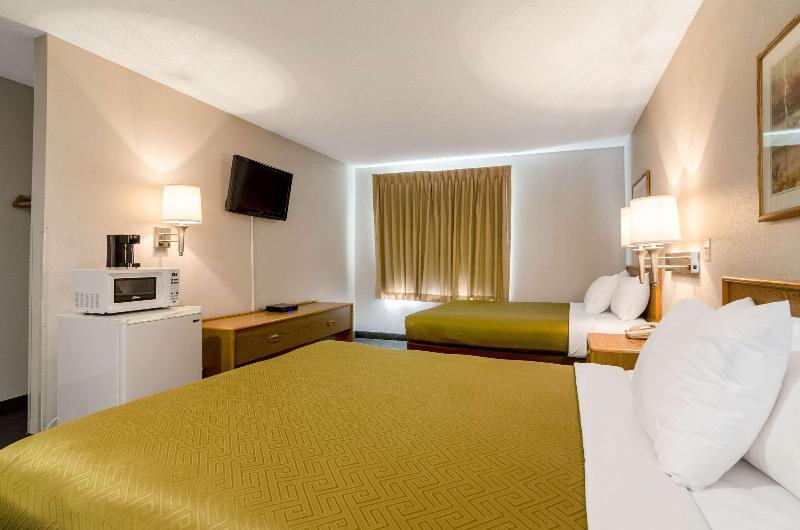 Rodeway Inn image