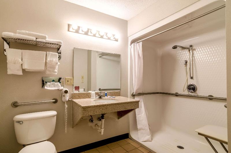 Rodeway Inn image