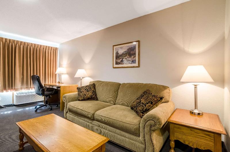 Rodeway Inn image