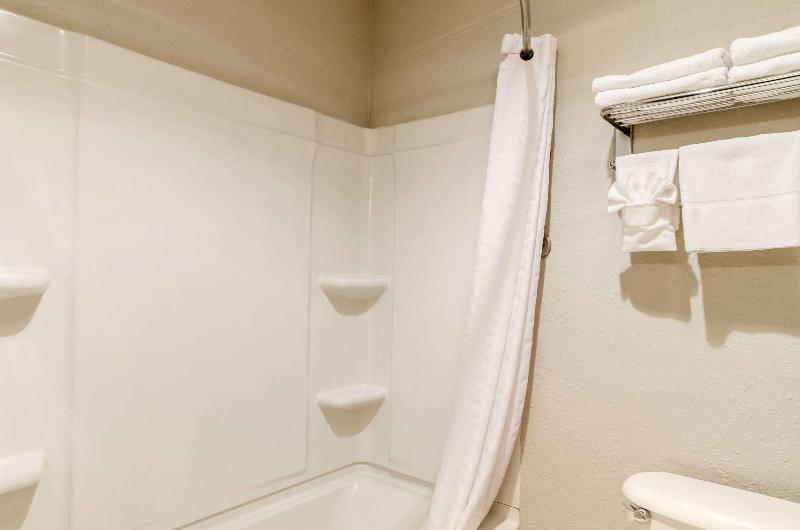 Rodeway Inn image