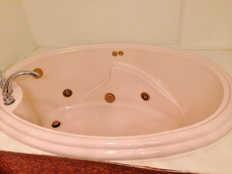 Americas Best Value Inn Macomb image