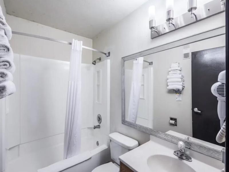 Quality Inn image