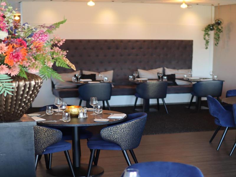 Churchill hotel Terneuzen image