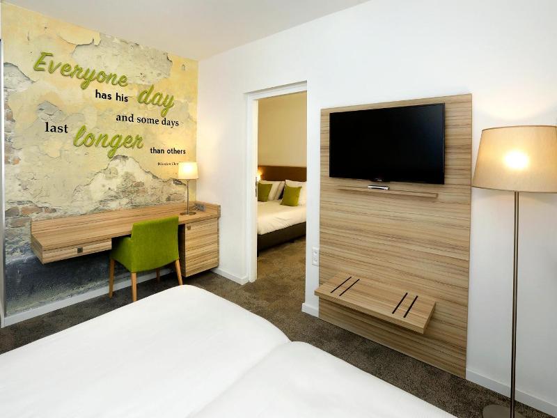 Churchill hotel Terneuzen image