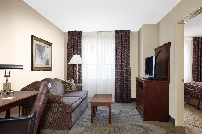Staybridge Suites Milwaukee Airport South photo 11