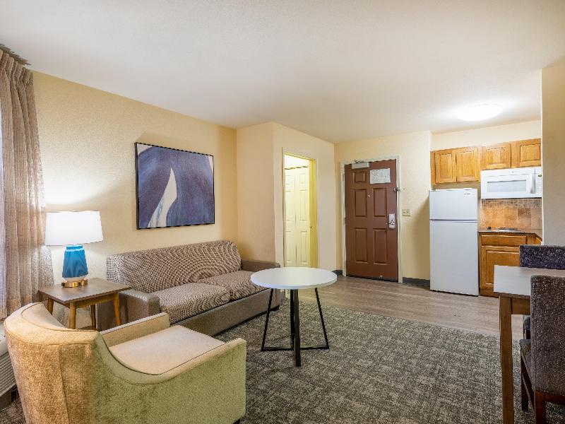 Staybridge Suites Milwaukee Airport South photo 7