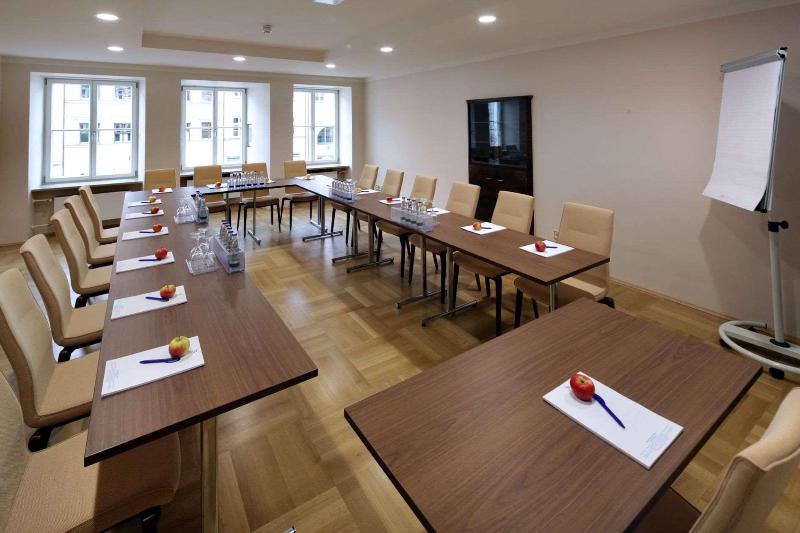 Bayerischer Hof image