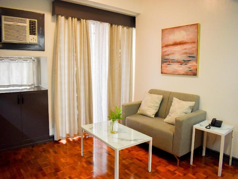 Sunette Tower Hotel image