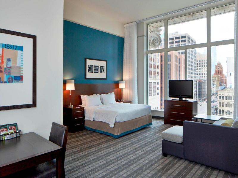Residence Inn Milwaukee Downtown image