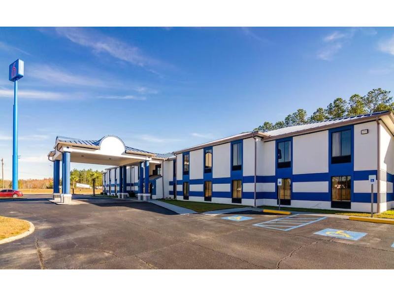 Motel 6 Moss Point, MS