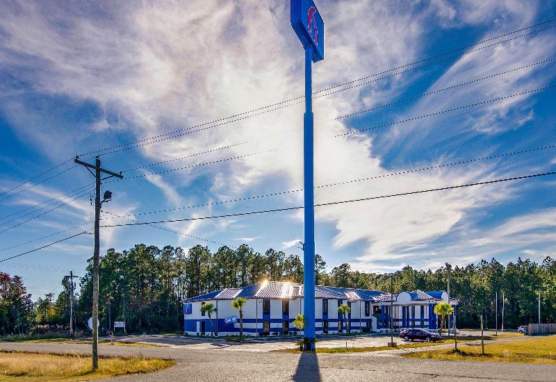 Deluxe Inn Moss Point image