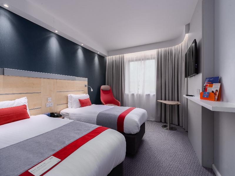 Holiday Inn Express Burnley image