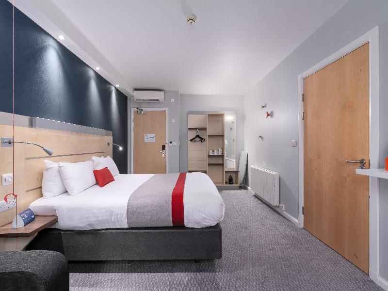 Holiday Inn Express Burnley image