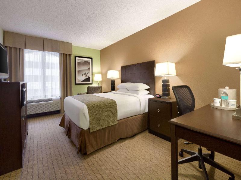 Days Inn by Wyndham Baltimore Inner Harbor image
