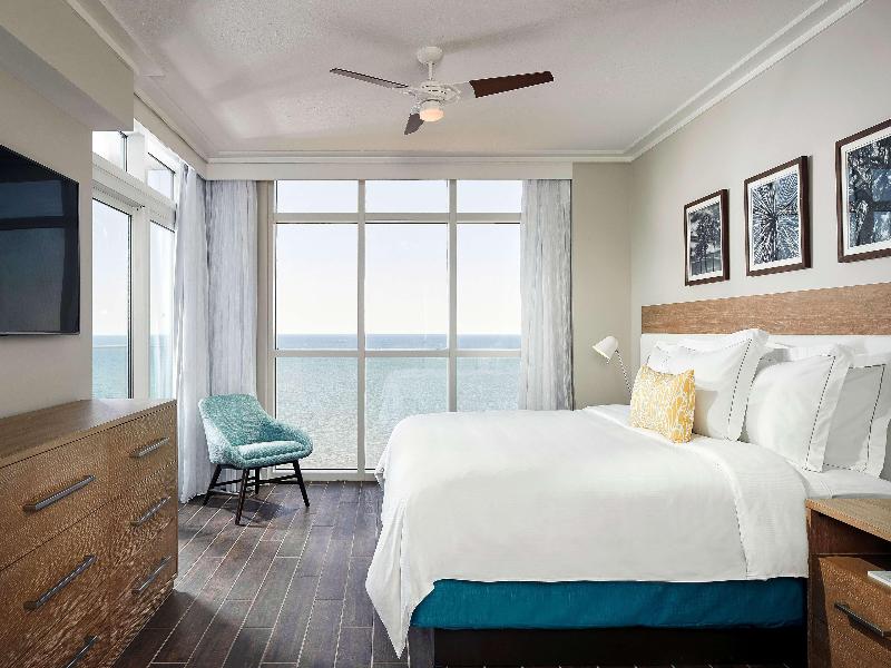 Driftwood Lodge image