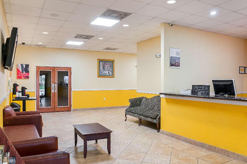 Motel 6 New Orleans image