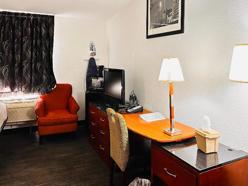 Quality Inn St. Paul-Minneapolis-Midway image