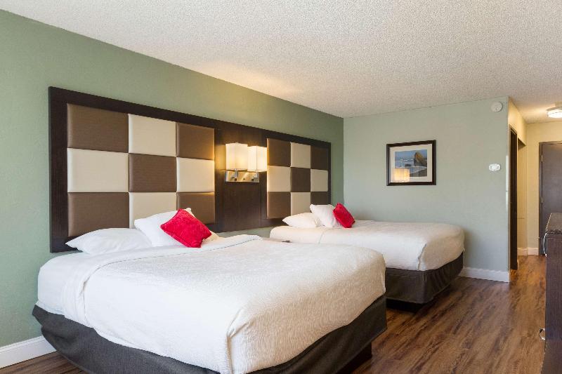 Red Lion Hotel Monterey image