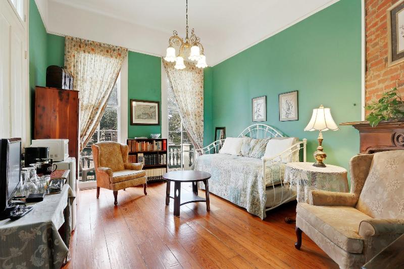 Garden District Bed & Breakfast