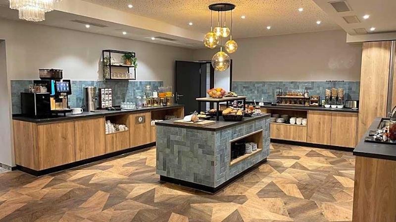 Dom-Hotel image