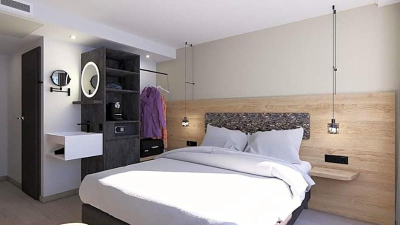 Dom-Hotel image