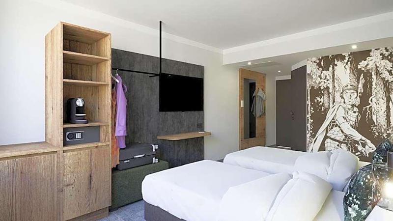 Dom-Hotel image