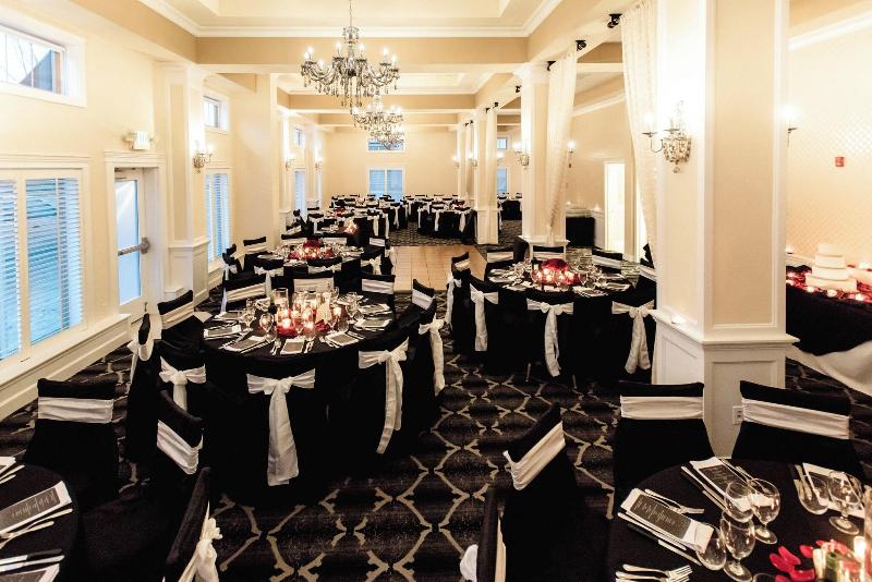 Majestic Inn & Spa image