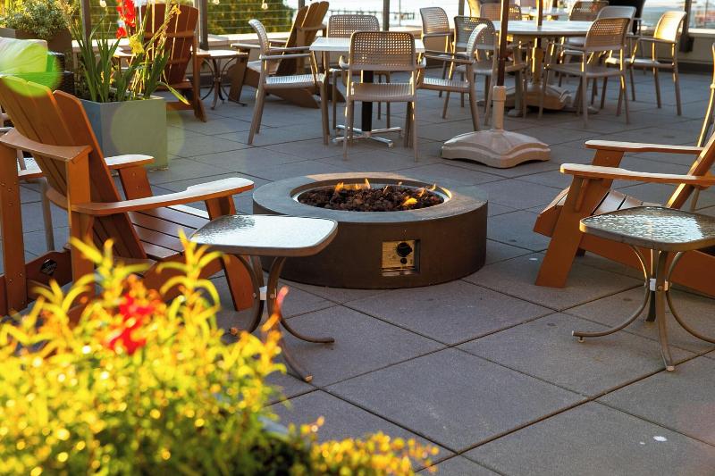 Majestic Inn & Spa image