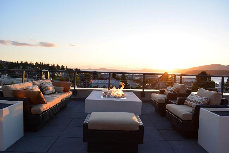Majestic Inn & Spa image